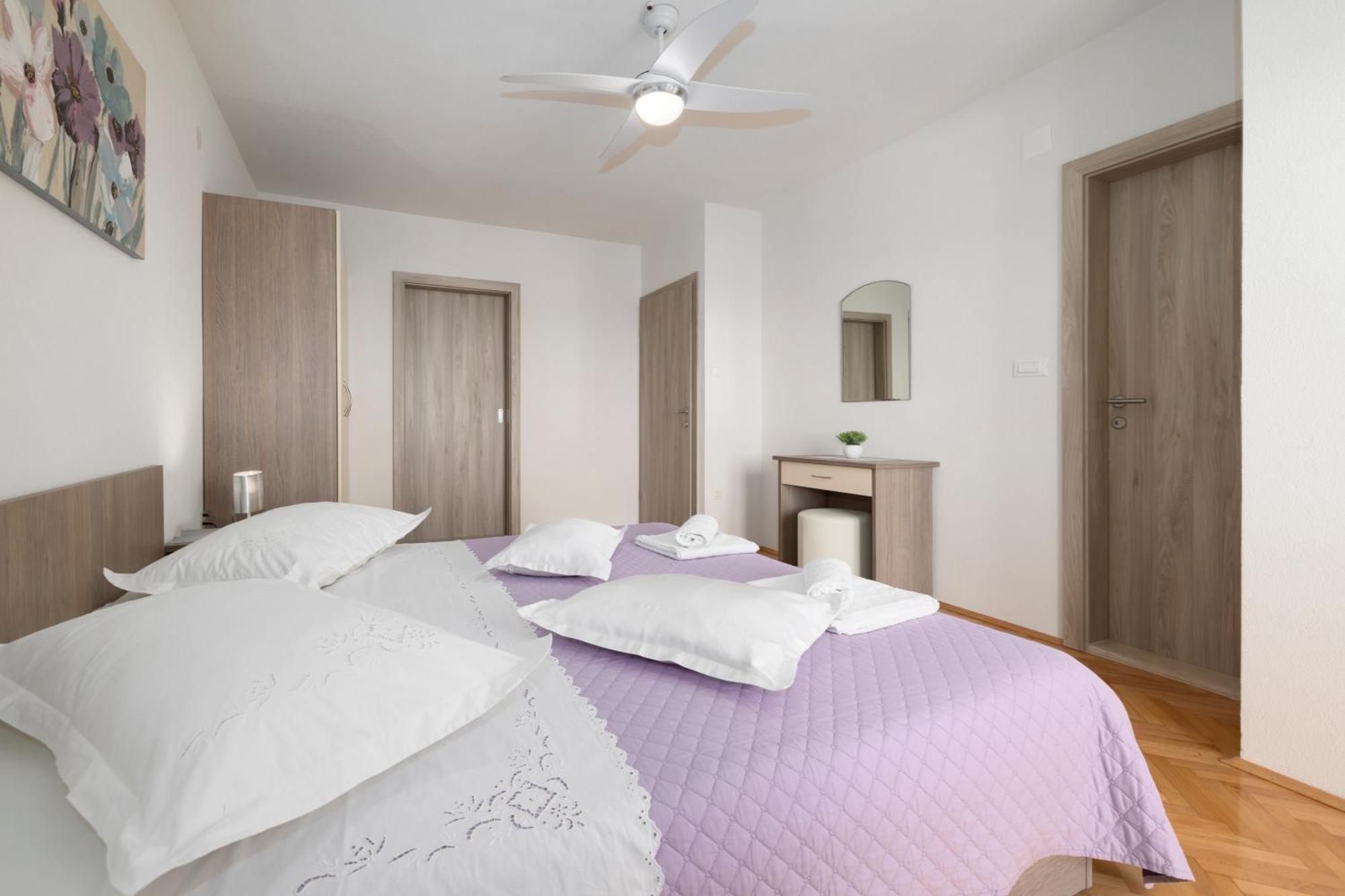 Apartmani Marta Tučepi Exterior foto