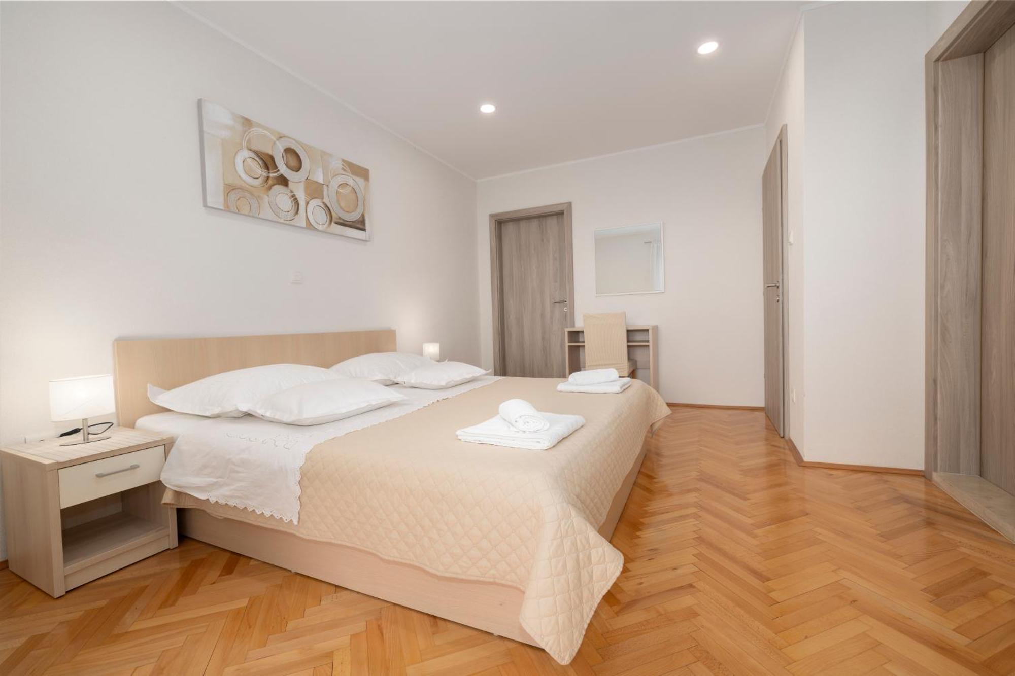 Apartmani Marta Tučepi Exterior foto