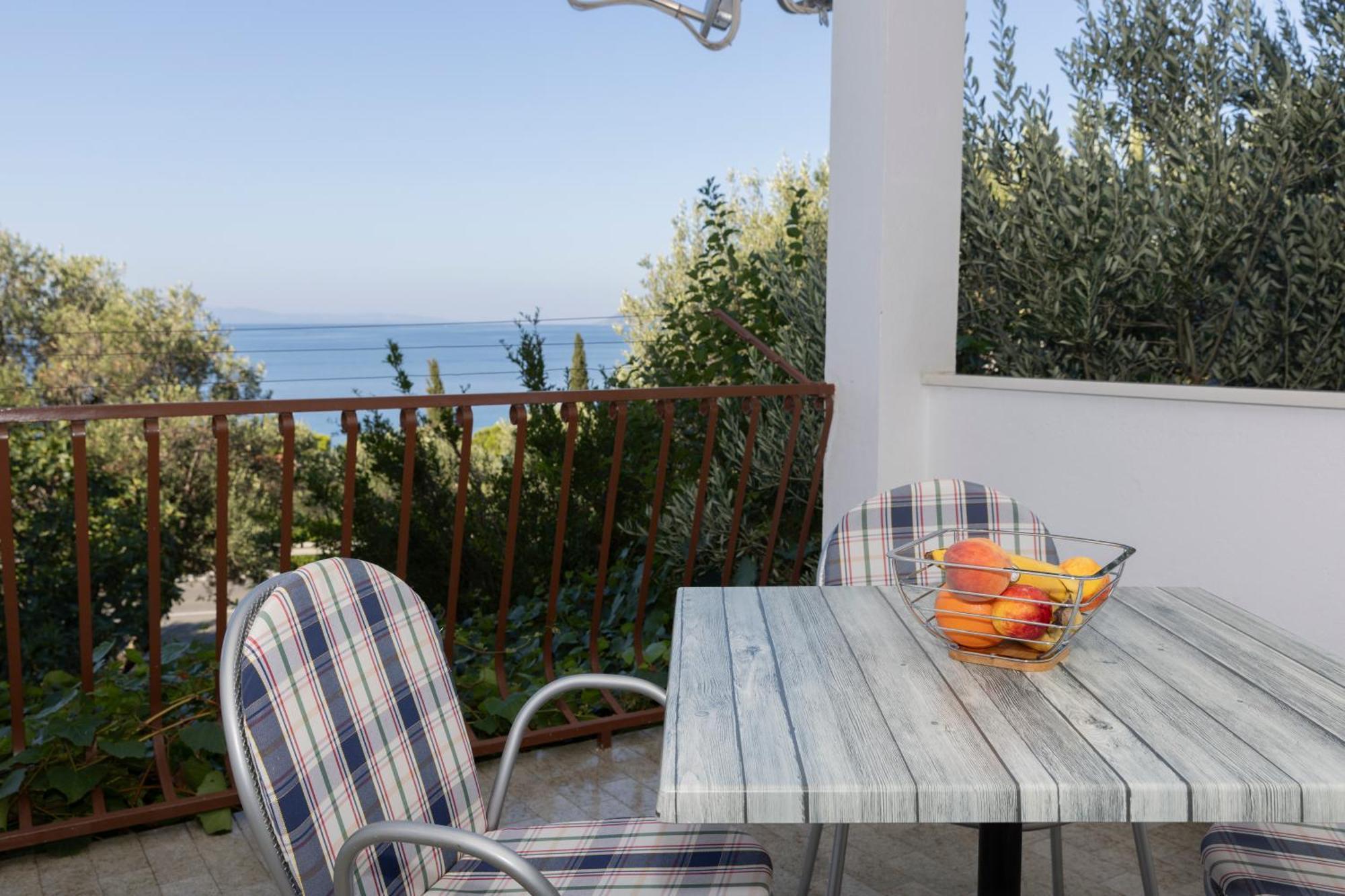 Apartmani Marta Tučepi Exterior foto